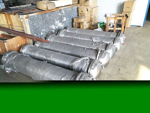 東方船廠 - 成品不銹鋼冷卻器待發(fā)